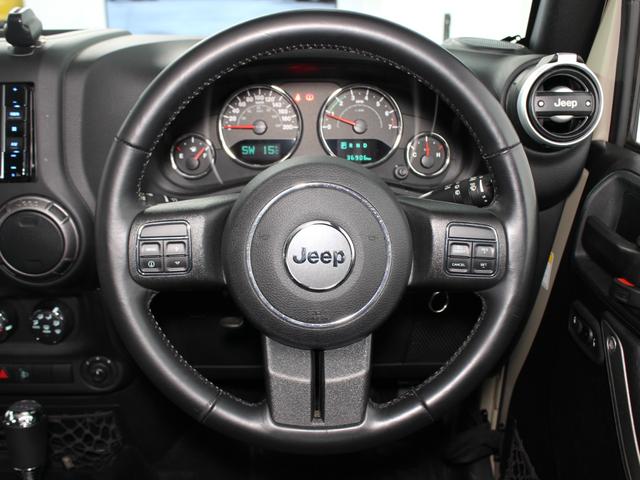 ジープ・ラングラーアンリミテッド スポーツ BlachRhino17AW BFグッドリッチT/A Smittybilt Defenderルーフラック V6EG ゴビC/C カロッツェリアナビ BTオーディオ フルセグTV LEDヘッドライト(20枚目)