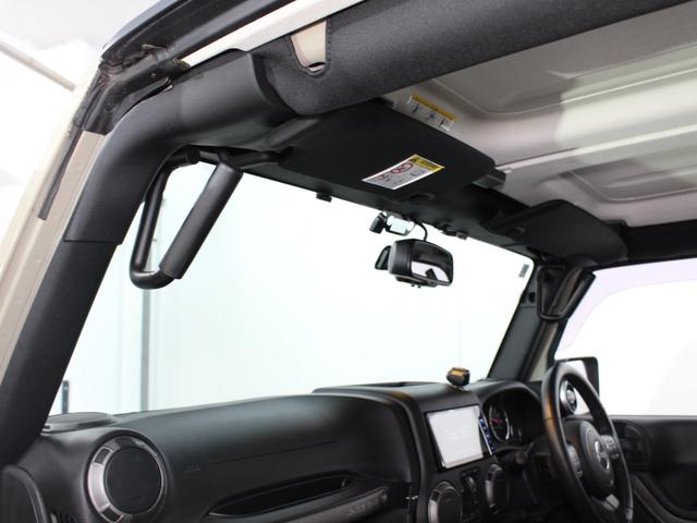 ジープ・ラングラーアンリミテッド スポーツ BlachRhino17AW BFグッドリッチT/A Smittybilt Defenderルーフラック V6EG ゴビC/C カロッツェリアナビ BTオーディオ フルセグTV LEDヘッドライト(40枚目)