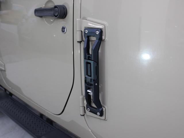 ジープ・ラングラーアンリミテッド スポーツ BlachRhino17AW BFグッドリッチT/A Smittybilt Defenderルーフラック V6EG ゴビC/C カロッツェリアナビ BTオーディオ フルセグTV LEDヘッドライト(49枚目)