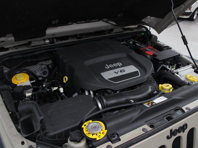 ジープ・ラングラーアンリミテッド スポーツ BlachRhino17AW BFグッドリッチT/A Smittybilt Defenderルーフラック V6EG ゴビC/C カロッツェリアナビ BTオーディオ フルセグTV LEDヘッドライト(54枚目)