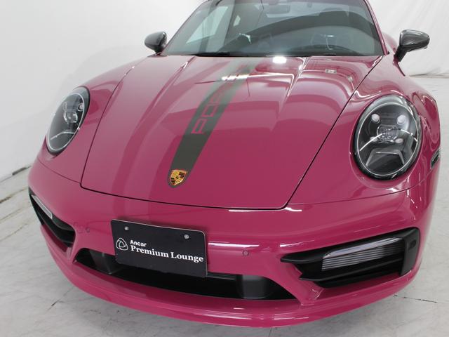 911 911カレラT 右H/7MT/スポーツデザインPKG/カーボンルーフ/カーボンフルバケシート/Rアクスルステア/PDLSプラス/Race-Tex-GTスポーツステア&ルーフライニング/ロゴエンボスコンソール/デカール(24枚目)