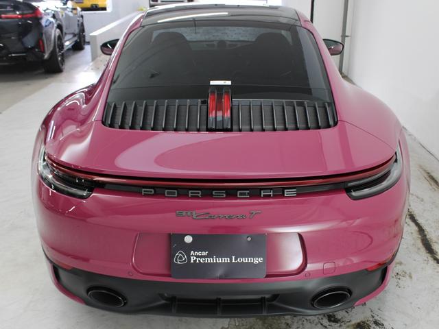 911 911カレラT 右H/7MT/スポーツデザインPKG/カーボンルーフ/カーボンフルバケシート/Rアクスルステア/PDLSプラス/Race-Tex-GTスポーツステア&ルーフライニング/ロゴエンボスコンソール/デカール(30枚目)