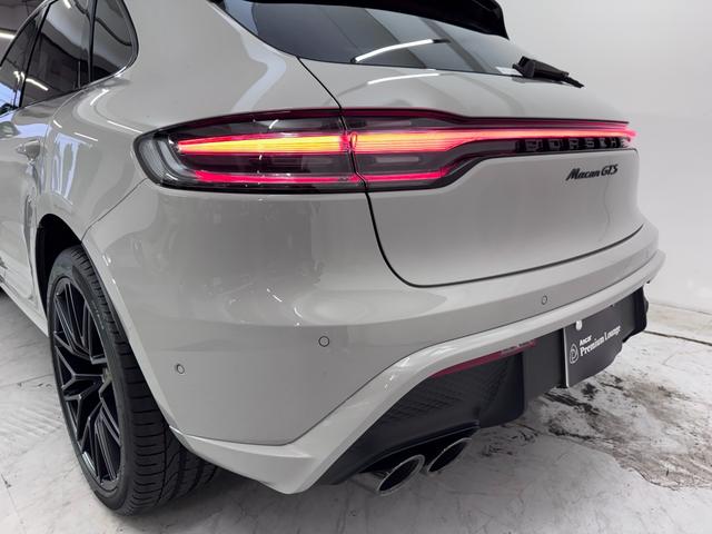 マカン マカンＧＴＳ　１オーナ　ＯＰ２４５　ＰＴＶ　Ｐｌｕｓ　クレヨンカラー　パノラマルーフ　ＢＯＳＥサラウンド　エクステンデッドブラックレザー　シート／ヒーター＆ベンチレーション　２１ＡＷ　ＰＤＬＳプラス　レーンキープ（22枚目）