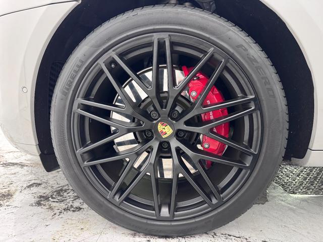 マカン マカンＧＴＳ　１オーナ　ＯＰ２４５　ＰＴＶ　Ｐｌｕｓ　クレヨンカラー　パノラマルーフ　ＢＯＳＥサラウンド　エクステンデッドブラックレザー　シート／ヒーター＆ベンチレーション　２１ＡＷ　ＰＤＬＳプラス　レーンキープ（24枚目）