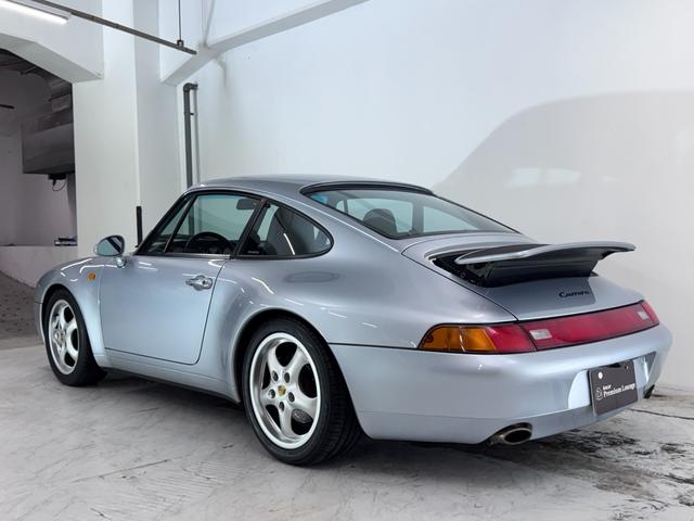 ９１１ ９１１カレラ　Ｈ２２　Ｈ２３　Ｈ２６　Ｈ２８　Ｈ３０　Ｒ２　Ｒ４　Ｒ７記録簿　ブラックレザー　電動Ｒウィング　キセノンヘッドライト　１７インチＡＷ（6枚目）