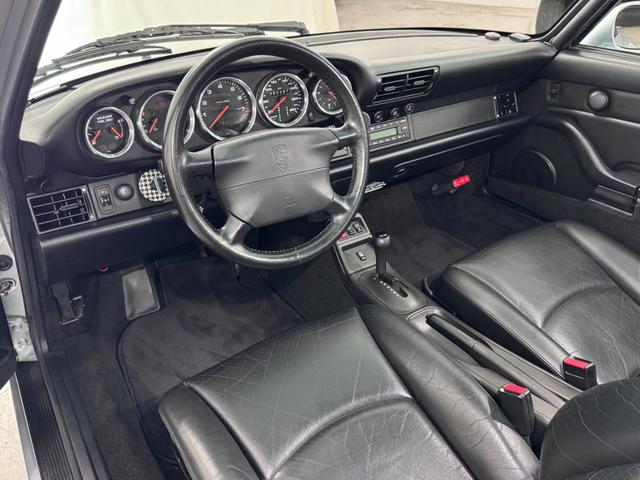 ９１１ ９１１カレラ　Ｈ２２　Ｈ２３　Ｈ２６　Ｈ２８　Ｈ３０　Ｒ２　Ｒ４　Ｒ７記録簿　ブラックレザー　電動Ｒウィング　キセノンヘッドライト　１７インチＡＷ（9枚目）