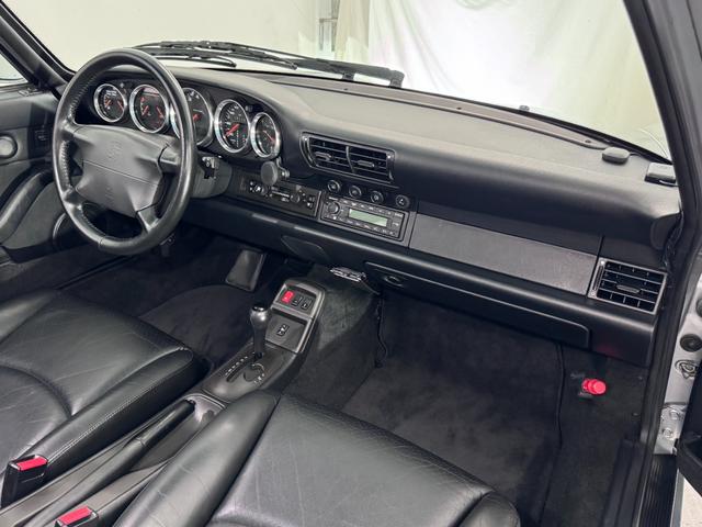 ９１１ ９１１カレラ　Ｈ２２　Ｈ２３　Ｈ２６　Ｈ２８　Ｈ３０　Ｒ２　Ｒ４　Ｒ７記録簿　ブラックレザー　電動Ｒウィング　キセノンヘッドライト　１７インチＡＷ（10枚目）