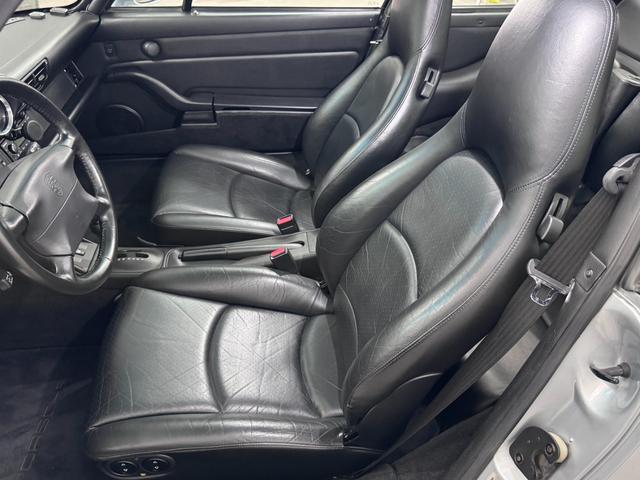 ９１１ ９１１カレラ　Ｈ２２　Ｈ２３　Ｈ２６　Ｈ２８　Ｈ３０　Ｒ２　Ｒ４　Ｒ７記録簿　ブラックレザー　電動Ｒウィング　キセノンヘッドライト　１７インチＡＷ（12枚目）