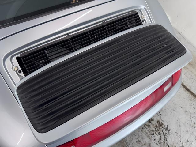 ９１１ ９１１カレラ　Ｈ２２　Ｈ２３　Ｈ２６　Ｈ２８　Ｈ３０　Ｒ２　Ｒ４　Ｒ７記録簿　ブラックレザー　電動Ｒウィング　キセノンヘッドライト　１７インチＡＷ（28枚目）