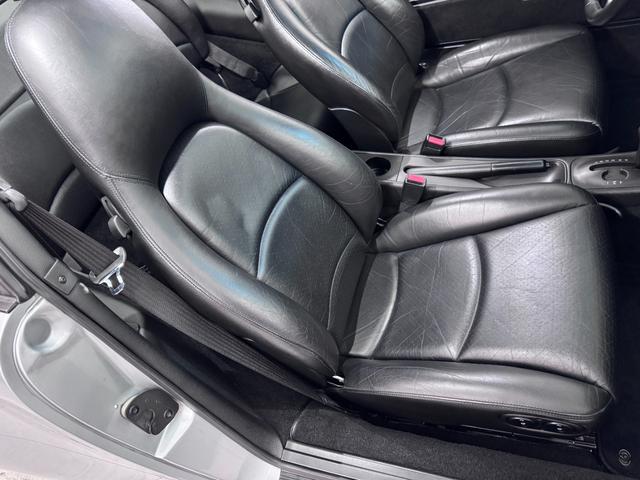 ９１１ ９１１カレラ　Ｈ２２　Ｈ２３　Ｈ２６　Ｈ２８　Ｈ３０　Ｒ２　Ｒ４　Ｒ７記録簿　ブラックレザー　電動Ｒウィング　キセノンヘッドライト　１７インチＡＷ（38枚目）