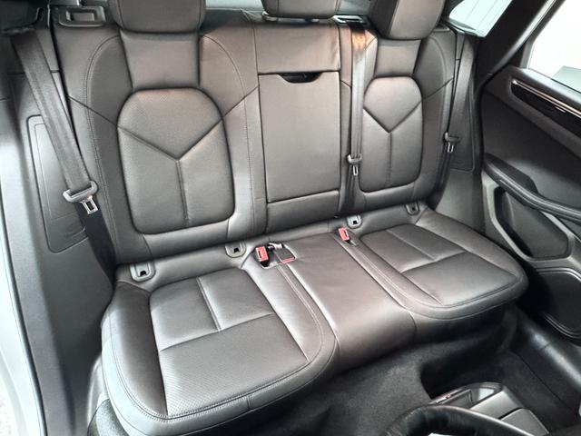 マカン マカンS パノラマサンルーフ ブラックレザー電動シート 前後シートヒーター 21AW フルセグTV BカメラBTオーディオスマートキー 電動Rゲート HIDヘッドライト パドルシフト マルチスポーツステア(15枚目)