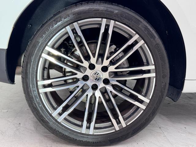 マカン マカンS パノラマサンルーフ ブラックレザー電動シート 前後シートヒーター 21AW フルセグTV BカメラBTオーディオスマートキー 電動Rゲート HIDヘッドライト パドルシフト マルチスポーツステア(28枚目)