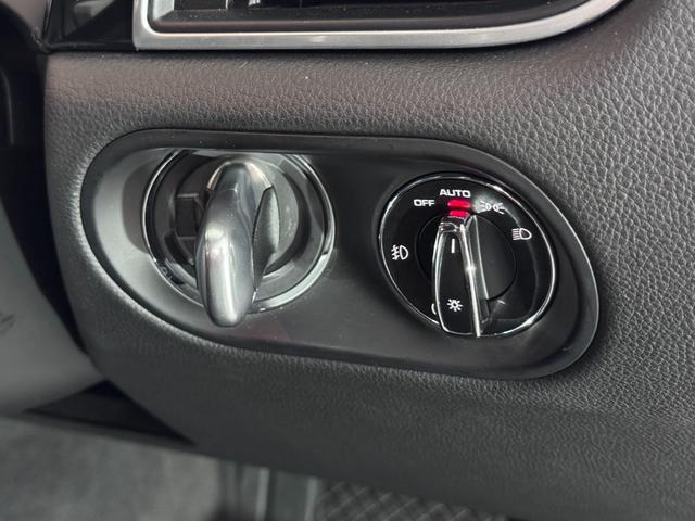 マカン マカンS パノラマサンルーフ ブラックレザー電動シート 前後シートヒーター 21AW フルセグTV BカメラBTオーディオスマートキー 電動Rゲート HIDヘッドライト パドルシフト マルチスポーツステア(42枚目)