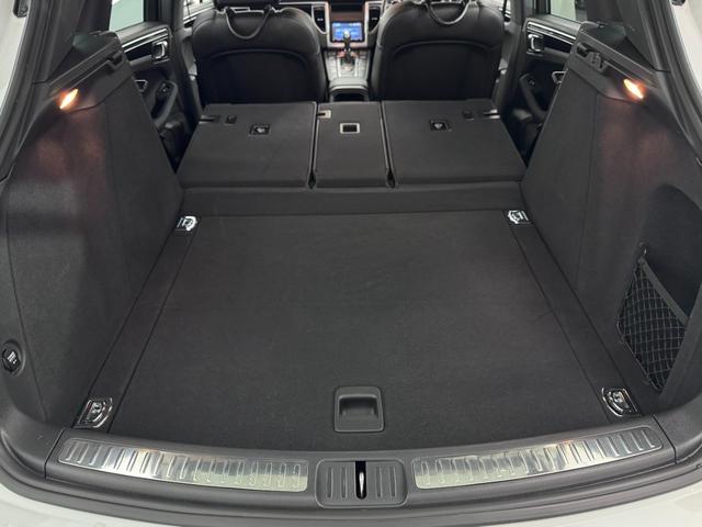 マカン マカンS パノラマサンルーフ ブラックレザー電動シート 前後シートヒーター 21AW フルセグTV BカメラBTオーディオスマートキー 電動Rゲート HIDヘッドライト パドルシフト マルチスポーツステア(43枚目)