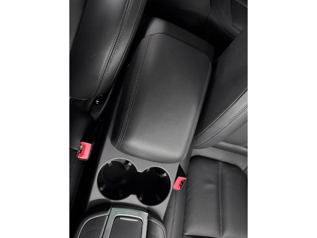 マカン マカンS パノラマサンルーフ ブラックレザー電動シート 前後シートヒーター 21AW フルセグTV BカメラBTオーディオスマートキー 電動Rゲート HIDヘッドライト パドルシフト マルチスポーツステア(45枚目)