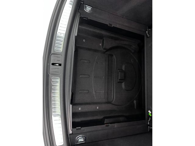 マカン マカンS パノラマサンルーフ ブラックレザー電動シート 前後シートヒーター 21AW フルセグTV BカメラBTオーディオスマートキー 電動Rゲート HIDヘッドライト パドルシフト マルチスポーツステア(46枚目)