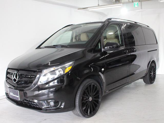 Ｖクラス 　新車並行／左ハンドル／ベージュ革シート／２ｎｄキャプテンシート／サードシート電動ベッド／ウッド調インテリア／アルカンターラルーフ／２０インチホイール／クルーズコントロール／社外ナビ／レーダー／ドラレコ（6枚目）