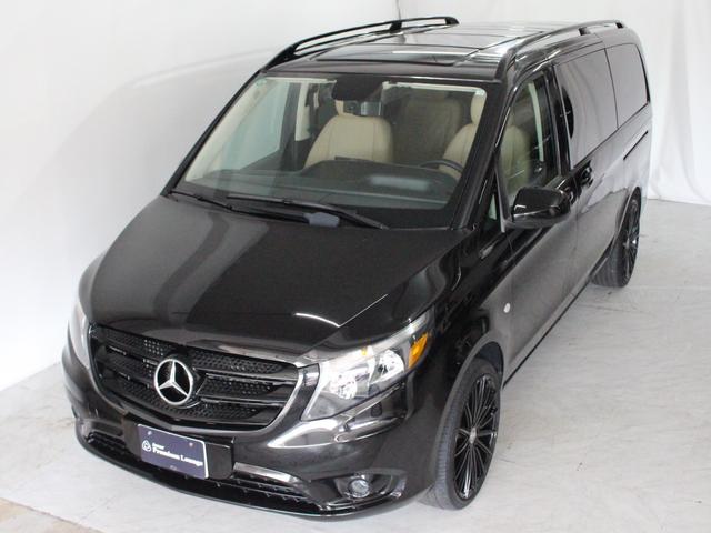 Ｖクラス 　新車並行／左ハンドル／ベージュ革シート／２ｎｄキャプテンシート／サードシート電動ベッド／ウッド調インテリア／アルカンターラルーフ／２０インチホイール／クルーズコントロール／社外ナビ／レーダー／ドラレコ（12枚目）