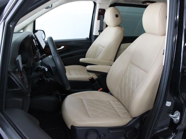 Ｖクラス 　新車並行／左ハンドル／ベージュ革シート／２ｎｄキャプテンシート／サードシート電動ベッド／ウッド調インテリア／アルカンターラルーフ／２０インチホイール／クルーズコントロール／社外ナビ／レーダー／ドラレコ（14枚目）