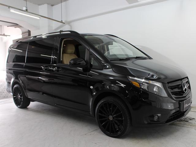 Ｖクラス 　新車並行／左ハンドル／ベージュ革シート／２ｎｄキャプテンシート／サードシート電動ベッド／ウッド調インテリア／アルカンターラルーフ／２０インチホイール／クルーズコントロール／社外ナビ／レーダー／ドラレコ（26枚目）