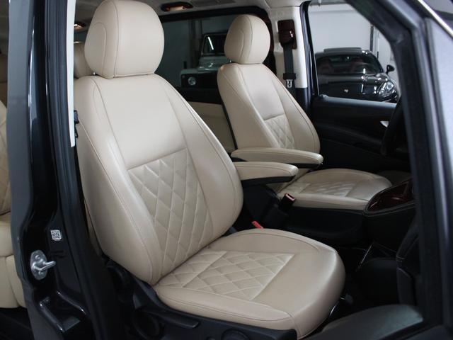 Ｖクラス 　新車並行／左ハンドル／ベージュ革シート／２ｎｄキャプテンシート／サードシート電動ベッド／ウッド調インテリア／アルカンターラルーフ／２０インチホイール／クルーズコントロール／社外ナビ／レーダー／ドラレコ（37枚目）