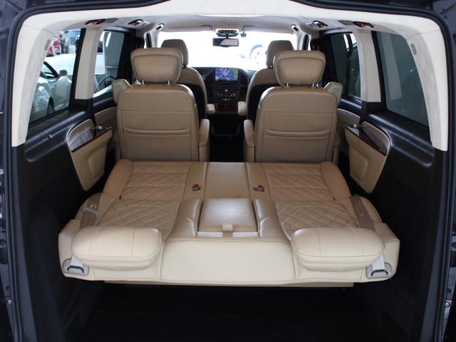 Ｖクラス 　新車並行／左ハンドル／ベージュ革シート／２ｎｄキャプテンシート／サードシート電動ベッド／ウッド調インテリア／アルカンターラルーフ／２０インチホイール／クルーズコントロール／社外ナビ／レーダー／ドラレコ（45枚目）