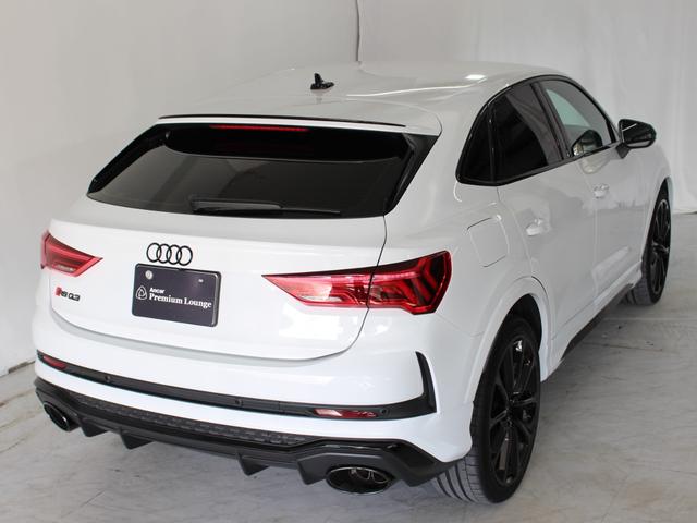 ＲＳ Ｑ３ スポーツバック ベースグレード　ＲＳデザインパッケージエクステンデッドブルー／ブラックスタイリング／２１インチＡＷ／マトリクスＬＥＤ／バーチャルコックピット／アンビエントライト／アダプティブクルコン／スマートフォンインターフェイス（34枚目）