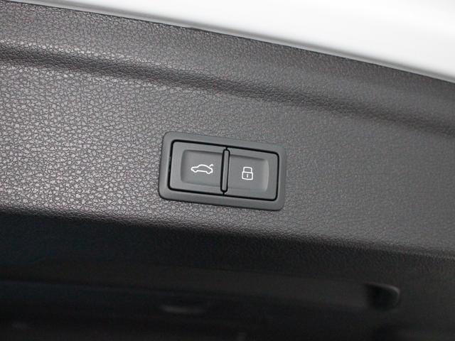 ＲＳ Ｑ３ スポーツバック ベースグレード　ＲＳデザインパッケージエクステンデッドブルー／ブラックスタイリング／２１インチＡＷ／マトリクスＬＥＤ／バーチャルコックピット／アンビエントライト／アダプティブクルコン／スマートフォンインターフェイス（50枚目）