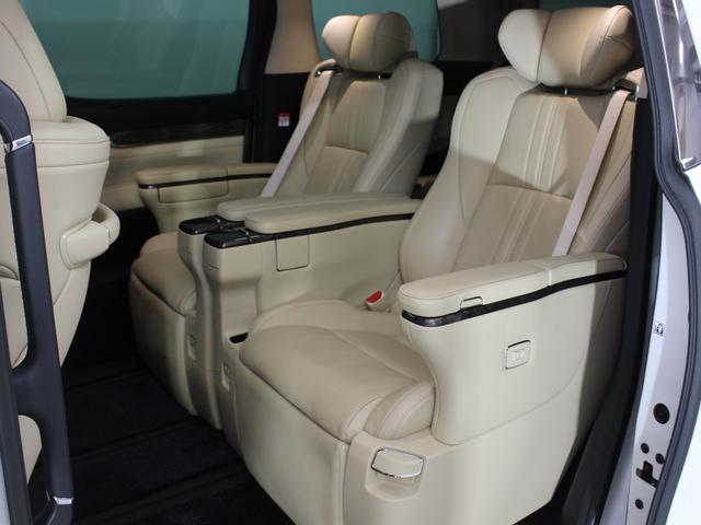 アルファード 3.5エグゼクティブラウンジS ベージュ革/モデリスタエアロ/ツインパノラマSR/JBLサウンド/Rフリップダウンモニター/デジタルインナーミラー/LED3眼ライト/両側パワスラ/衝突軽減B/ACC/LDA/BSM/BTオーディオ(17枚目)