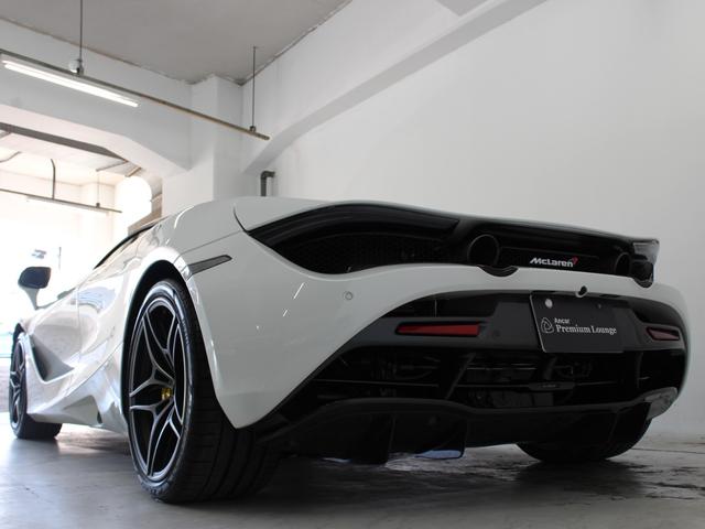 ７２０Ｓ ベースグレード　パフォーマンス／カーボンファイバーエクステリアパック１／Ｆリフト／スペシャルペイント／ゴリラガラス／スポーツエキゾースト／５ツインスポーク鍛造ホイール／Ｆ＆Ｒパーキングセンサー／カーボンブレーキ（10枚目）