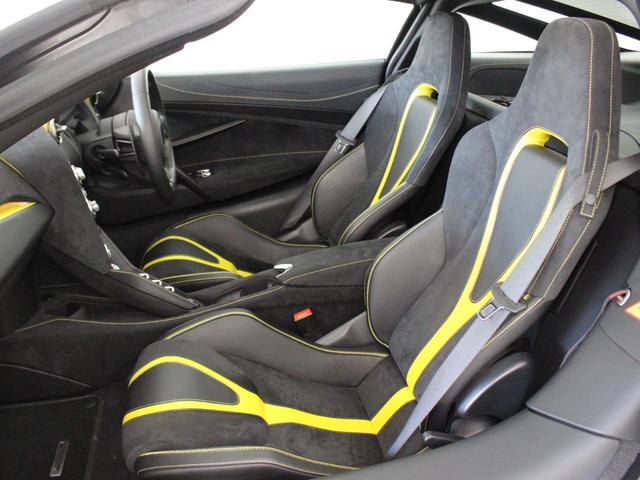 ７２０Ｓ ベースグレード　パフォーマンス／カーボンファイバーエクステリアパック１／Ｆリフト／スペシャルペイント／ゴリラガラス／スポーツエキゾースト／５ツインスポーク鍛造ホイール／Ｆ＆Ｒパーキングセンサー／カーボンブレーキ（15枚目）