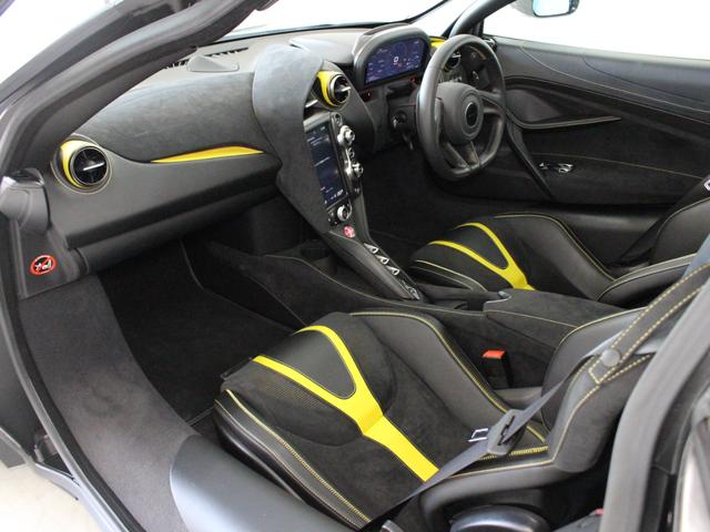 ７２０Ｓ ベースグレード　パフォーマンス／カーボンファイバーエクステリアパック１／Ｆリフト／スペシャルペイント／ゴリラガラス／スポーツエキゾースト／５ツインスポーク鍛造ホイール／Ｆ＆Ｒパーキングセンサー／カーボンブレーキ（16枚目）