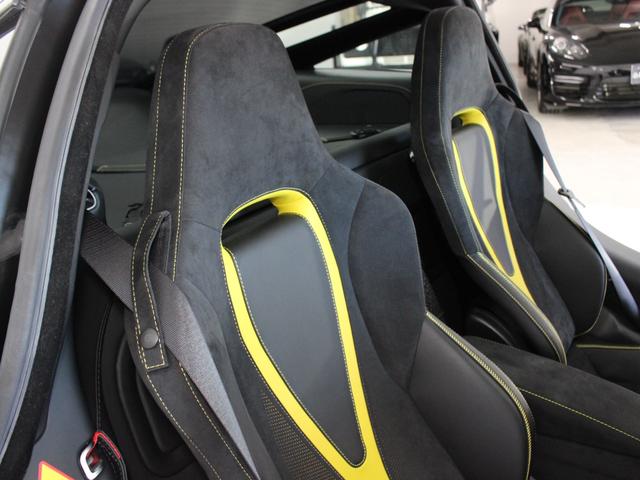 ７２０Ｓ ベースグレード　パフォーマンス／カーボンファイバーエクステリアパック１／Ｆリフト／スペシャルペイント／ゴリラガラス／スポーツエキゾースト／５ツインスポーク鍛造ホイール／Ｆ＆Ｒパーキングセンサー／カーボンブレーキ（20枚目）