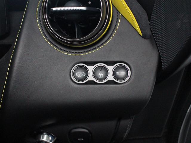 ７２０Ｓ ベースグレード　パフォーマンス／カーボンファイバーエクステリアパック１／Ｆリフト／スペシャルペイント／ゴリラガラス／スポーツエキゾースト／５ツインスポーク鍛造ホイール／Ｆ＆Ｒパーキングセンサー／カーボンブレーキ（42枚目）