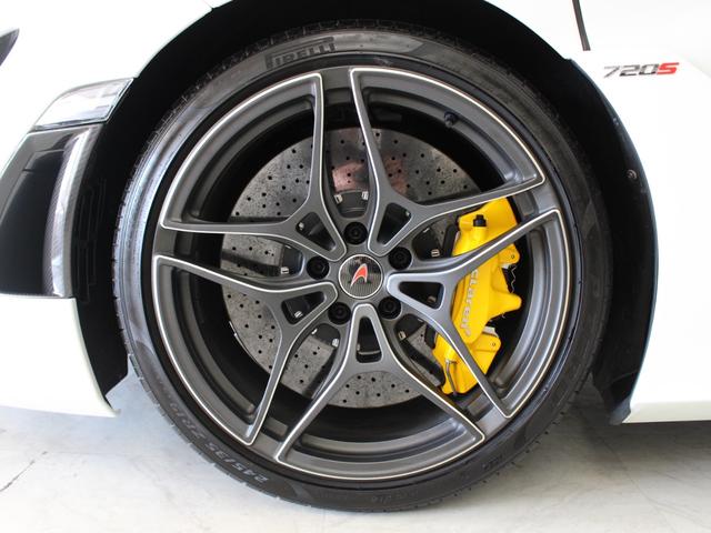 ７２０Ｓ ベースグレード　パフォーマンス／カーボンファイバーエクステリアパック１／Ｆリフト／スペシャルペイント／ゴリラガラス／スポーツエキゾースト／５ツインスポーク鍛造ホイール／Ｆ＆Ｒパーキングセンサー／カーボンブレーキ（58枚目）