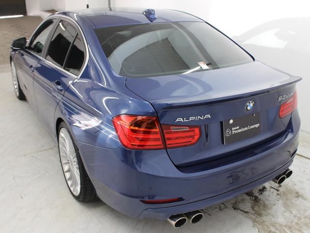 Ｂ３ ビターボ　リムジン　右Ｈ／ブラックレザーシート／サンルーフ／ハーマンカードン／コンフォートアクセス／アクラポビッチマフラー／純正２０インチＡＷ／ブルーキャリパー／シートヒーター／純正ナビ／ＥＴＣ／バックカメラ（11枚目）