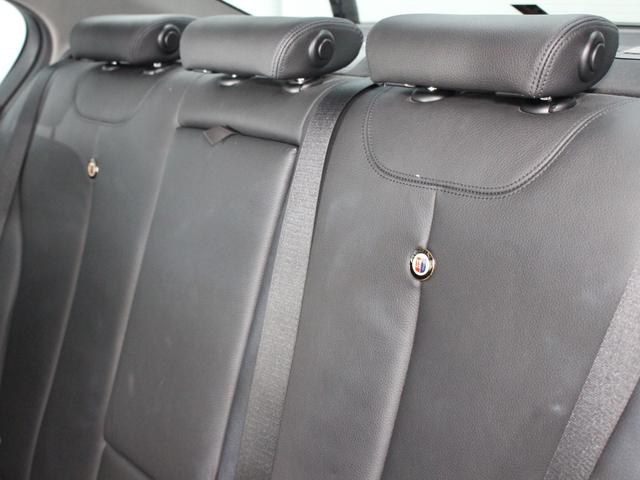 Ｂ３ ビターボ　リムジン　右Ｈ／ブラックレザーシート／サンルーフ／ハーマンカードン／コンフォートアクセス／アクラポビッチマフラー／純正２０インチＡＷ／ブルーキャリパー／シートヒーター／純正ナビ／ＥＴＣ／バックカメラ（40枚目）