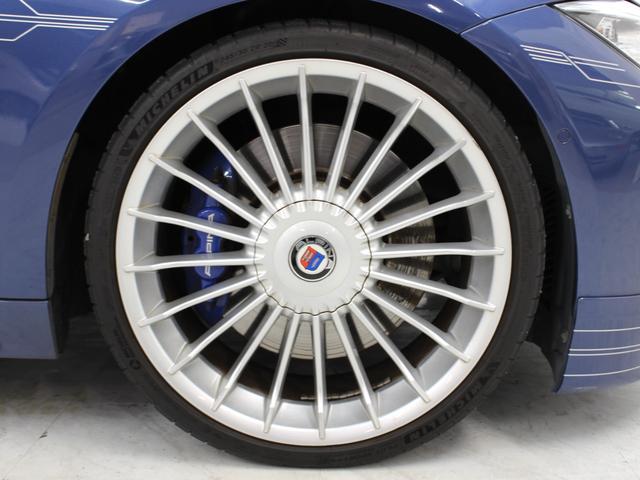 Ｂ３ ビターボ　リムジン　右Ｈ／ブラックレザーシート／サンルーフ／ハーマンカードン／コンフォートアクセス／アクラポビッチマフラー／純正２０インチＡＷ／ブルーキャリパー／シートヒーター／純正ナビ／ＥＴＣ／バックカメラ（58枚目）