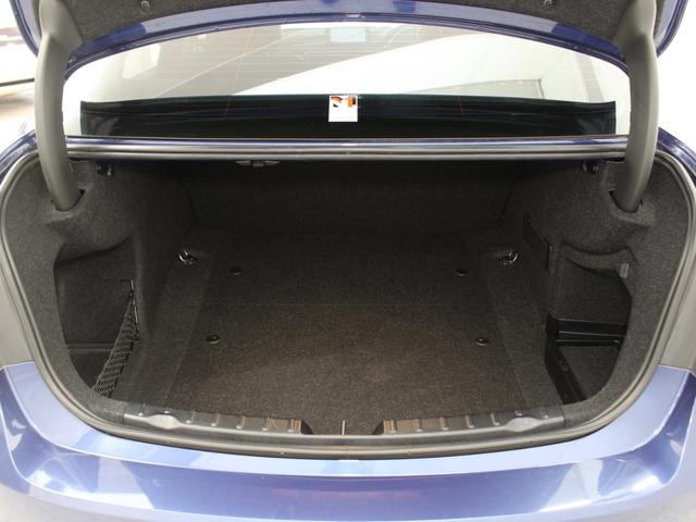 Ｂ３ ビターボ　リムジン　右Ｈ／ブラックレザーシート／サンルーフ／ハーマンカードン／コンフォートアクセス／アクラポビッチマフラー／純正２０インチＡＷ／ブルーキャリパー／シートヒーター／純正ナビ／ＥＴＣ／バックカメラ（61枚目）