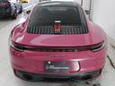 911カレラT 右H/7MT/スポーツデザインPKG/カーボンルーフ/カーボンフルバケシート/Rアクスルステア/PDLSプラス/Race-Tex-GTスポーツステア&ルーフライニング/ロゴエンボスコンソール/デカール(30枚目)