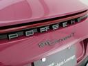 911カレラT 右H/7MT/スポーツデザインPKG/カーボンルーフ/カーボンフルバケシート/Rアクスルステア/PDLSプラス/Race-Tex-GTスポーツステア&ルーフライニング/ロゴエンボスコンソール/デカール(55枚目)