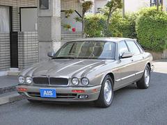 ジャガー　ＸＪ　ＸＪ６−４．０セレクト　サンルーフ　ベージュレザー　純正１６インチＡＷ