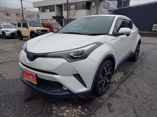 Ｃ－ＨＲ Ｇ　トヨタセーフティセンス　９インチＳＤナビフルセグＴＶ　バックカメラ　クリアランスソナー　リアクロストラフィックアラート　ＬＥＤヘッドライト　ＬＥＤシーケンシャルターンランプ　レーダークルーズコントロール　ハーフレザーシート