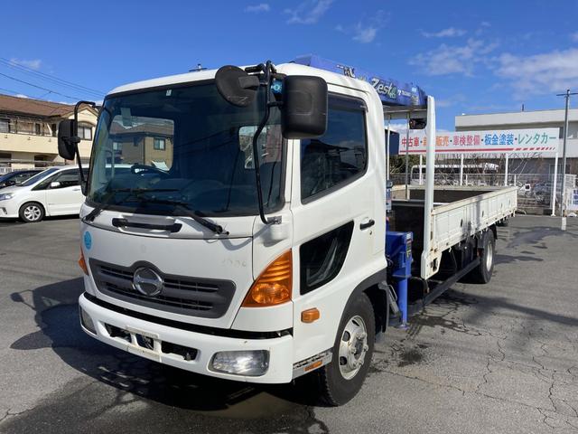 ヒノレンジャー 　４段クレーン付　最大吊り上げ荷重２９３０ｋｇ　最大積載量２８００ｋｇ（1枚目）