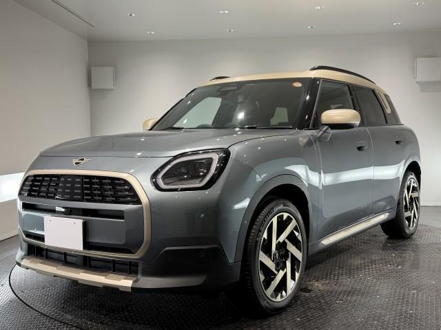 カントリーマン　Ｄ　ＤＣＴフェイヴァ―ドトリム入庫 ワンオーナー車／フェイヴァ―ドトリム／１９インチＡＷ／