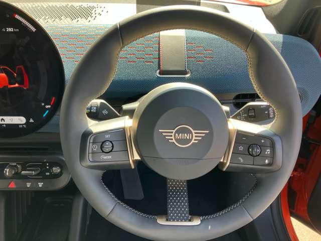 ＭＩＮＩ エースマンＳＥ　フェイバリット・トリム　正規認定中古車　保証整備付　ナビ　ＥＴＣ　バックカメラ　衝突被害軽減ブレーキ　アイドリングストップ　障害物センサー　車線逸脱防止支援システム　クルーズコントロール　ＬＥＤヘッドライト（22枚目）