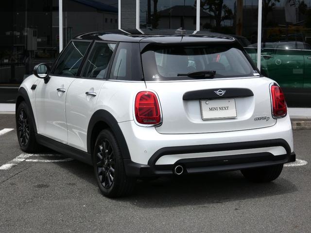 ＭＩＮＩ クーパーＤ　クラシック・トリム　正規認定中古車　保証整備付　ＥＴＣ　バックカメラ　衝突被害軽減ブレーキ　アイドリングストップ　障害物センサー　車線逸脱防止支援システム　クルーズコントロール　ＬＥＤヘッドライト（2枚目）