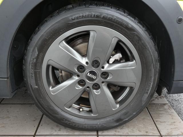 ＭＩＮＩ クーパー　クラシック・トリム　正規認定中古車　保証整備付　バックカメラ　衝突被害軽減ブレーキ　アイドリングストップ　障害物センサー　車線逸脱防止支援システム　クルーズコントロール　ＬＥＤヘッドライト（50枚目）