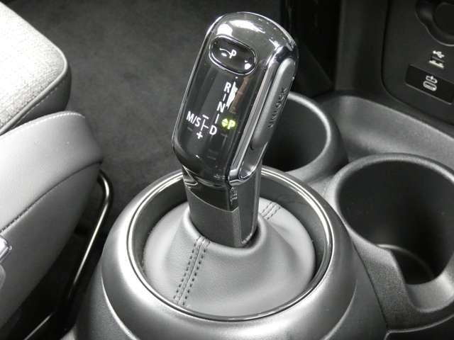 ＭＩＮＩ クーパーＤプレミアムプラスパッケージクラシックトリム　正規認定中古車　保証整備付　ＥＴＣ　ドラレコ　バックカメラ　衝突被害軽減ブレーキ　アイドリングストップ　障害物センサー　車線逸脱防止支援システム　クルーズコントロール　ＬＥＤヘッドライト（22枚目）