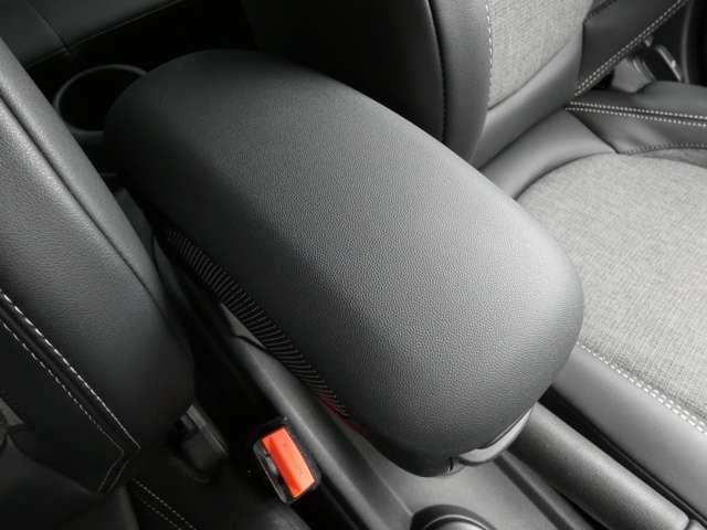 ＭＩＮＩ クーパーＤプレミアムプラスパッケージクラシックトリム　正規認定中古車　保証整備付　ＥＴＣ　ドラレコ　バックカメラ　衝突被害軽減ブレーキ　アイドリングストップ　障害物センサー　車線逸脱防止支援システム　クルーズコントロール　ＬＥＤヘッドライト（24枚目）